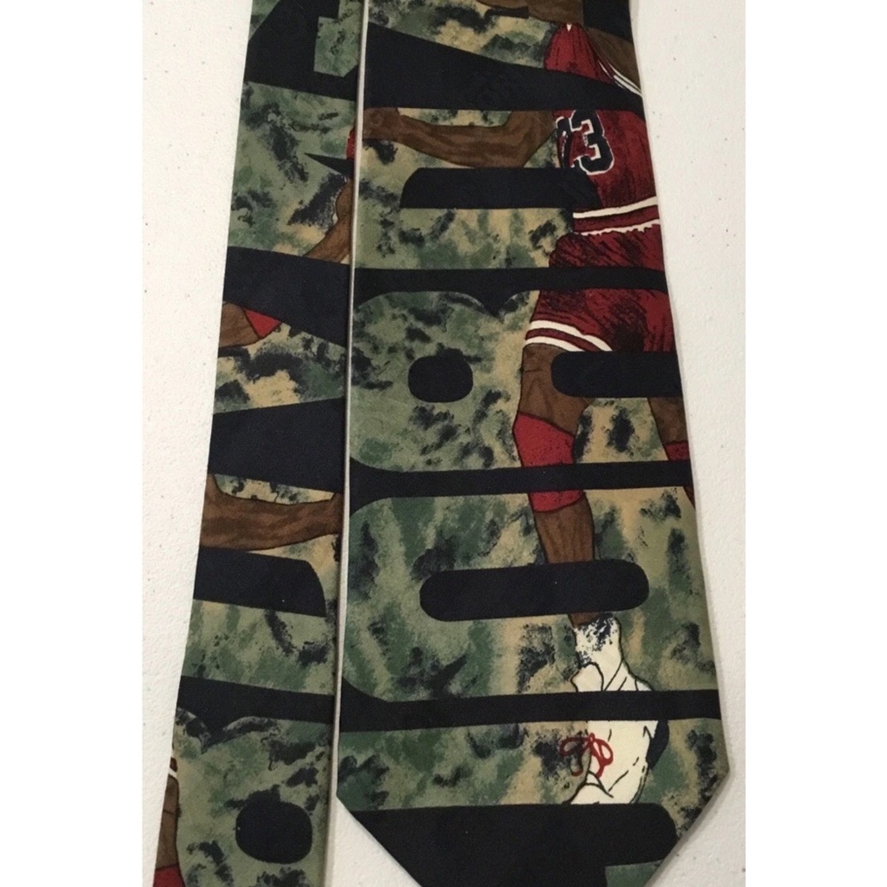 Vintage Michael Jordan Silk Necktie Men's Chicago Bulls Basketball Tie - Picture 2 of 13